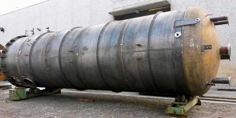 colonna-distillazione-per-impianto-industriale-completo-realizzato-a-bergamo