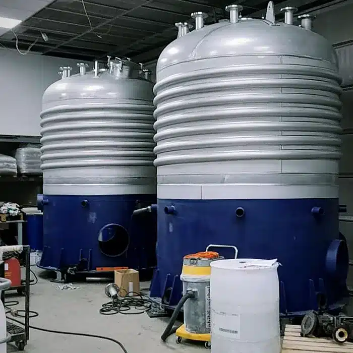 Serbatoi-per-impianti-chimici-lavorazioni-alimentari