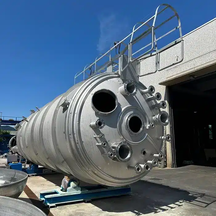 custom-manufactured-pressure-tank custom-manufactured-pressure-tank