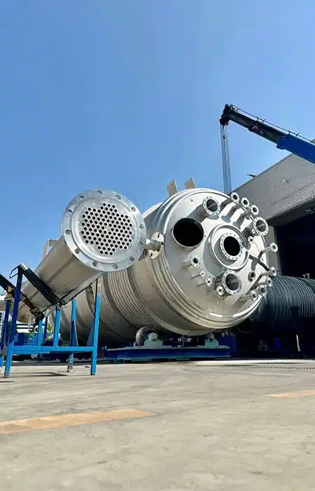 industrial-stainless-steel-heat-exchanger-with-multiple-manifolds