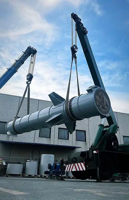 over-heat-exchanger-external-crane-loading