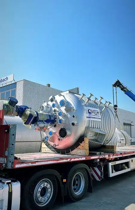 reattore-over-doppio-agitatore-su-camion