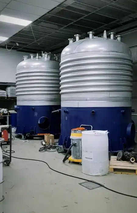 reattori-industriali-rivestiti-over-interno-impianto